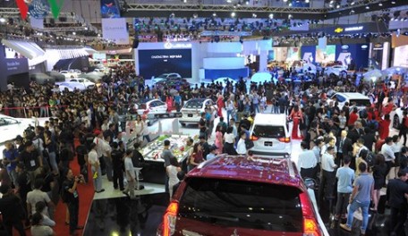 Ô tô nhập giá tốt, xế sang đua nhau ra mắt ngày khai mạc Vietnam Motor Show 2018